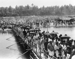 1991—100,000 people at the Maramon Convention in south India—the largest annual gathering of Christians worldwide.